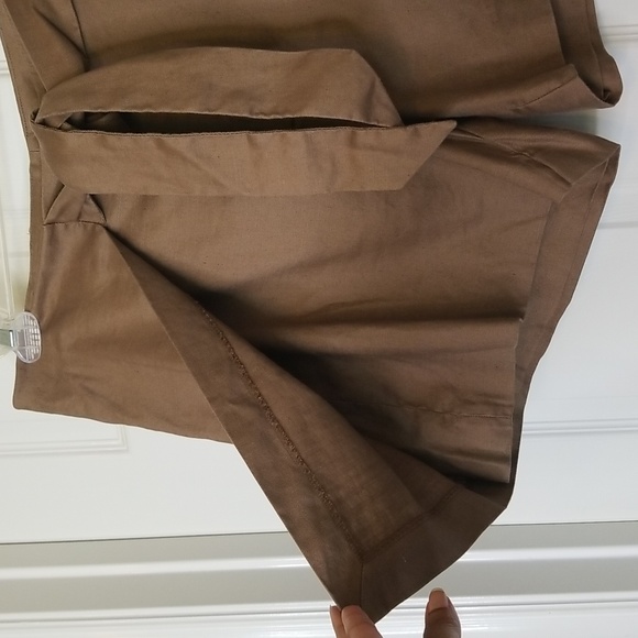 White House Black Market High Waisted Linen Blend 5 Inch Shorts - Picture 3 of 11